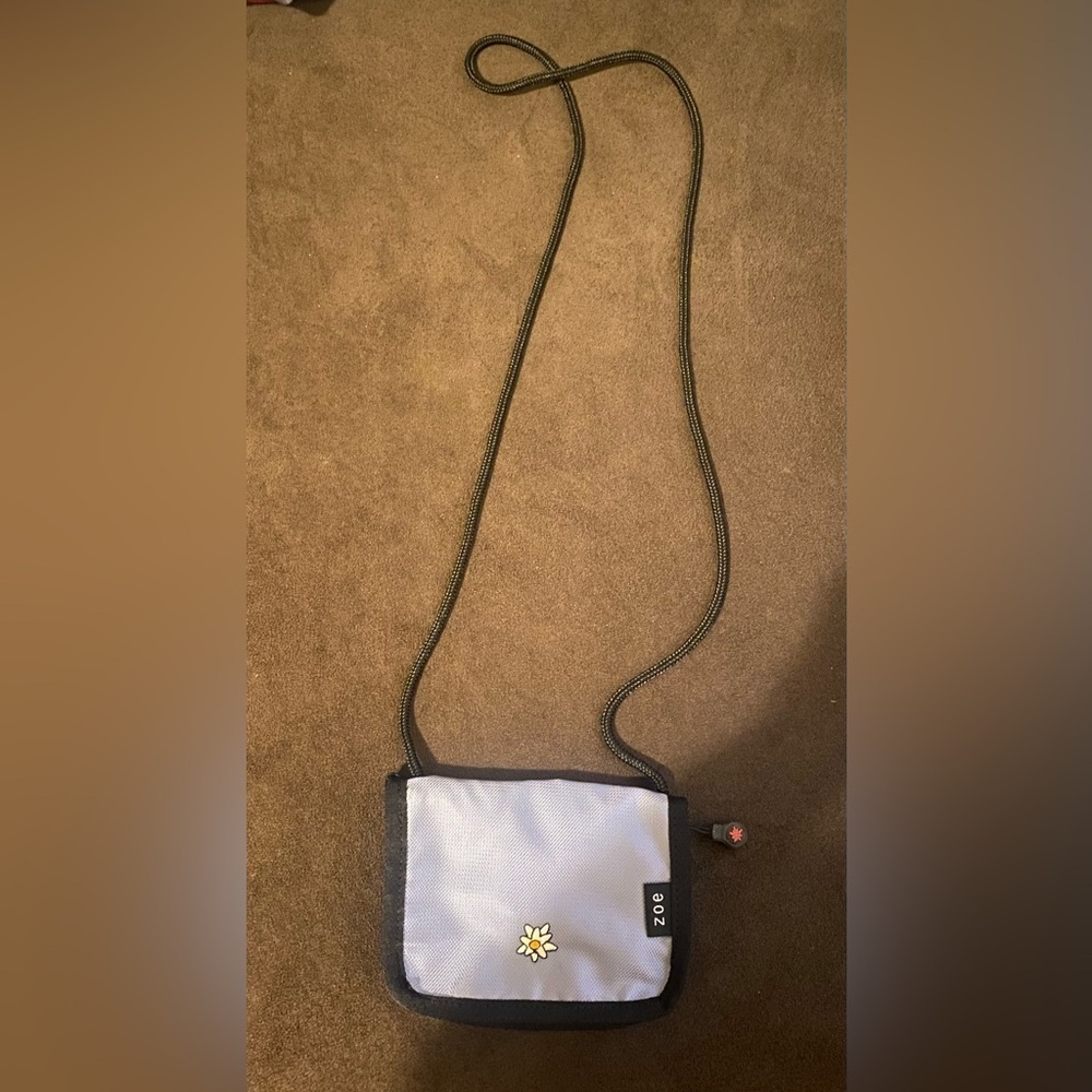 Small Sherpani wallet Bag